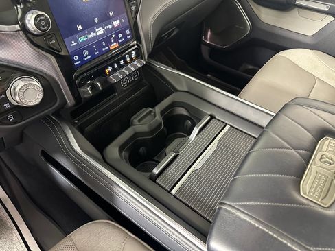 Used 2022 RAM 1500 Limited AWD/4WD image 45