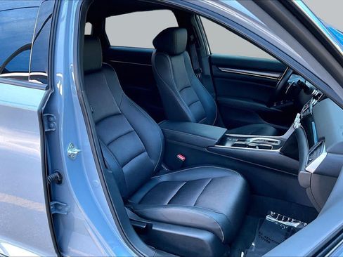 Used 2022 Honda Accord Sport image 9