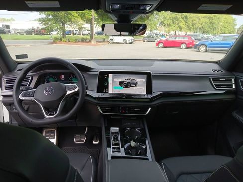 New 2026 Volkswagen Atlas Cross Sport SEL Premium R-Line image 12