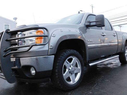 Used 2014 GMC Sierra 2500 SLE w/ Texas Edition image 2