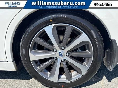 Used 2017 Subaru Legacy 2.5i Limited AWD/4WD image 27