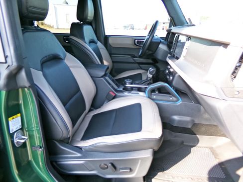 Used 2024 Ford Bronco Wildtrak AWD/4WD image 16