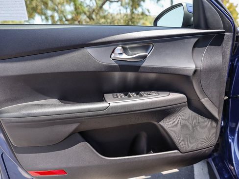 Used 2021 Kia Forte LXS FWD image 20