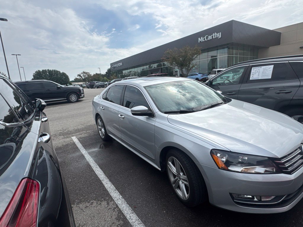 Used 2013 Volkswagen Passat TDI SE FWD image 10