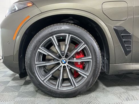 New 2026 BMW X5 xDrive50e w/ M Sport Package AWD/4WD image 8