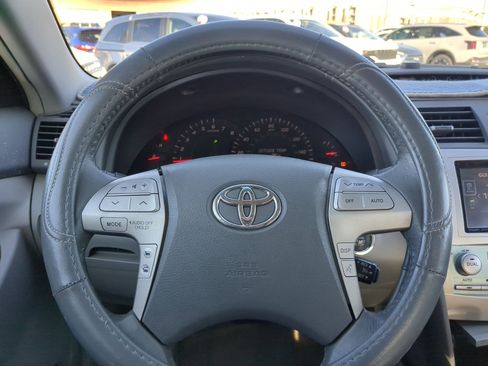 Used 2009 Toyota Camry XLE image 16