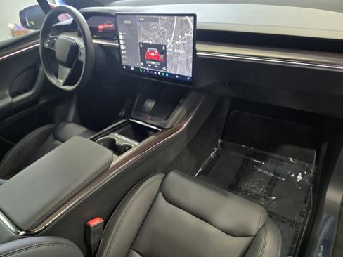 Used 2026 Tesla Model X AWD/4WD image 5