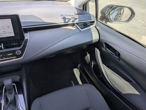 Used 2024 Toyota Corolla LE image 17