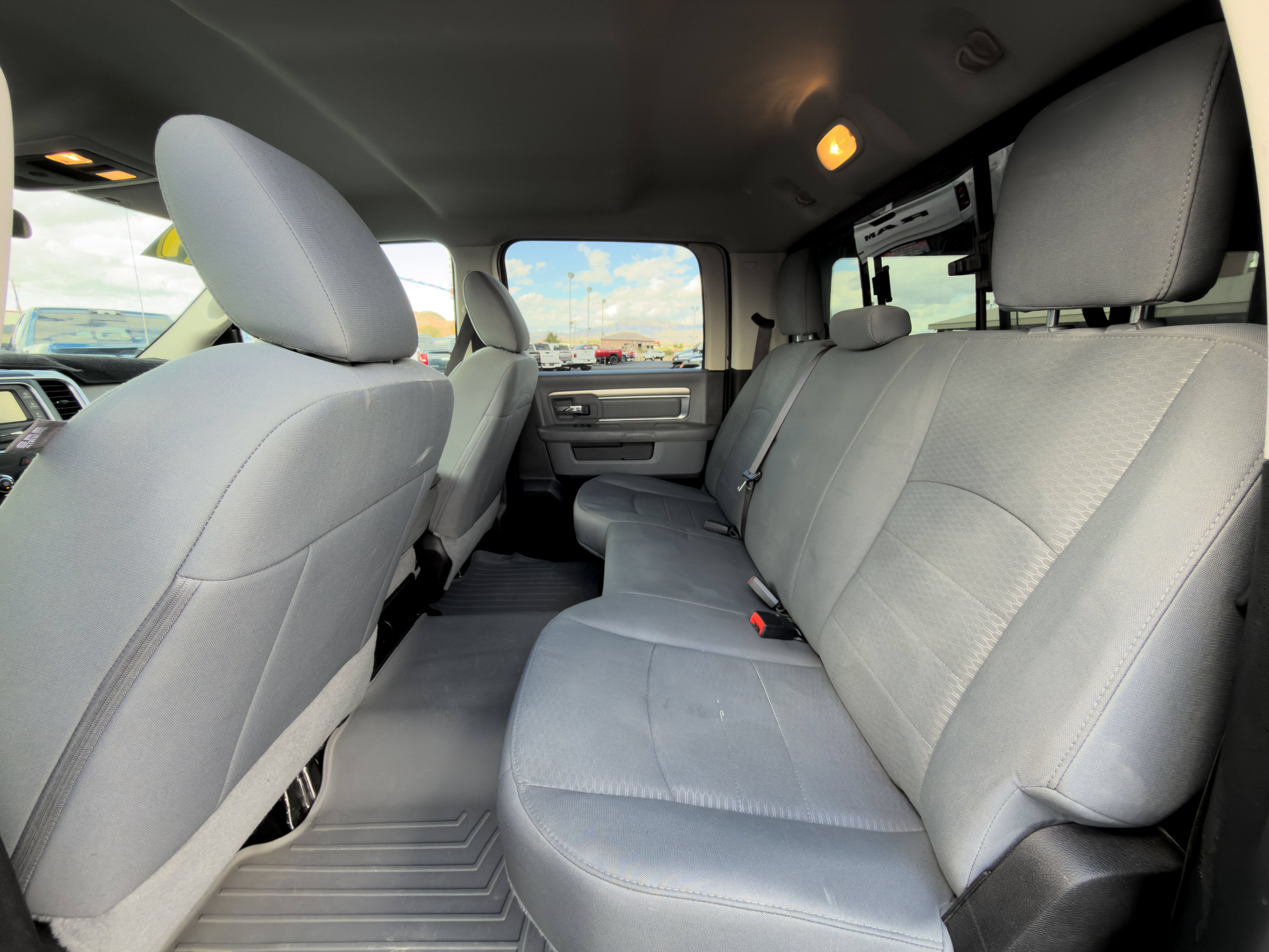 Used 2019 RAM 1500 Classic SLT RWD image 13