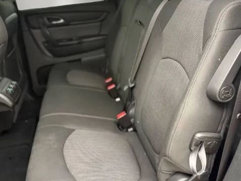 Used 2017 Chevrolet Traverse LT w/ Style and Technology Package AWD/4WD image 18