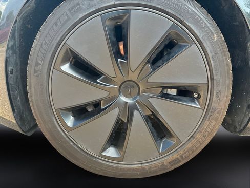 Used 2024 Tesla Model 3 RWD image 9