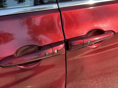 Used 2017 Chrysler Pacifica Touring image 46