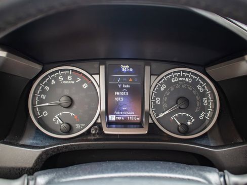 Used 2019 Toyota Tacoma SR5 image 21