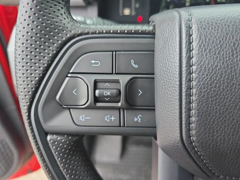Used 2026 Toyota Tacoma SR5 AWD/4WD image 13