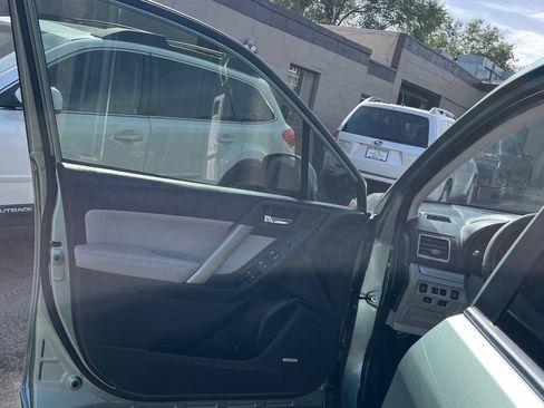 Used 2016 Subaru Forester 2.5i Touring w/ Eyesight & Navigation System AWD/4WD image 9