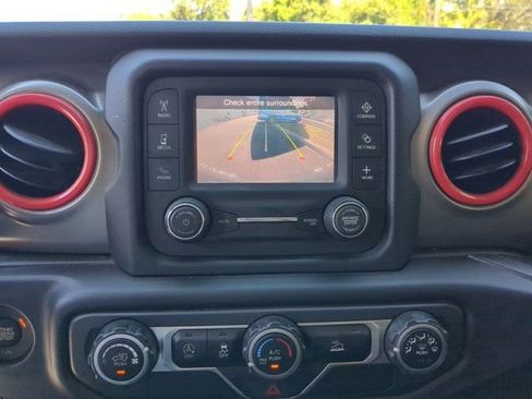 Used 2021 Jeep Wrangler Unlimited Sport image 25