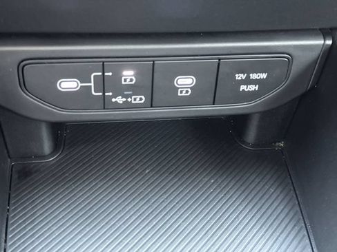 Used 2025 Kia K4 FWD image 24
