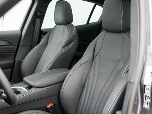 New 2025 Maserati Grecale Modena image 4