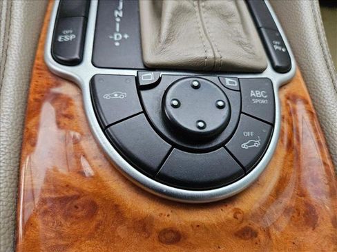 Used 2003 Mercedes-Benz SL 500 image 10