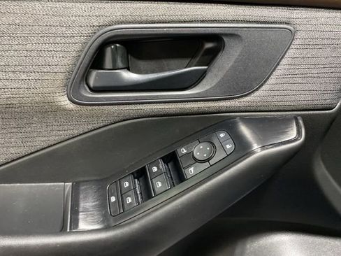 Certified 2023 Nissan Rogue S AWD/4WD image 10