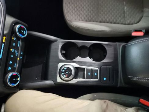 Used 2022 Ford Escape SE AWD/4WD image 12