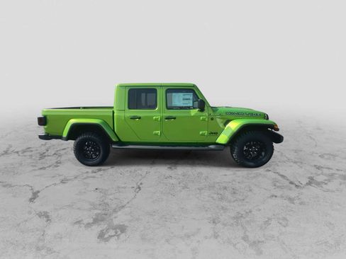 New 2025 Jeep Gladiator Sport image 9