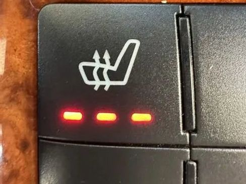 Used 2007 Mercedes-Benz CLK 350 Cabriolet image 33