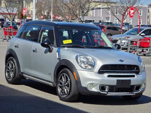 Used 2016 MINI Cooper Countryman S image 3