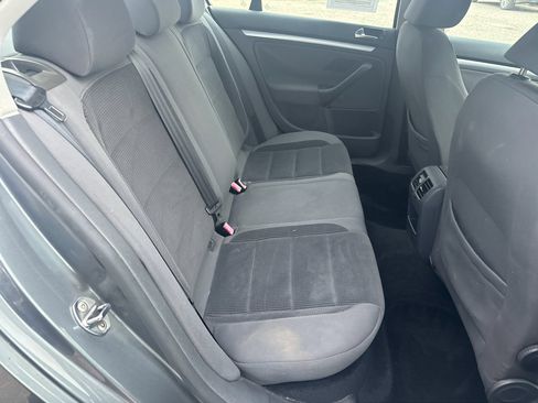 Used 2009 Volkswagen Jetta S image 19