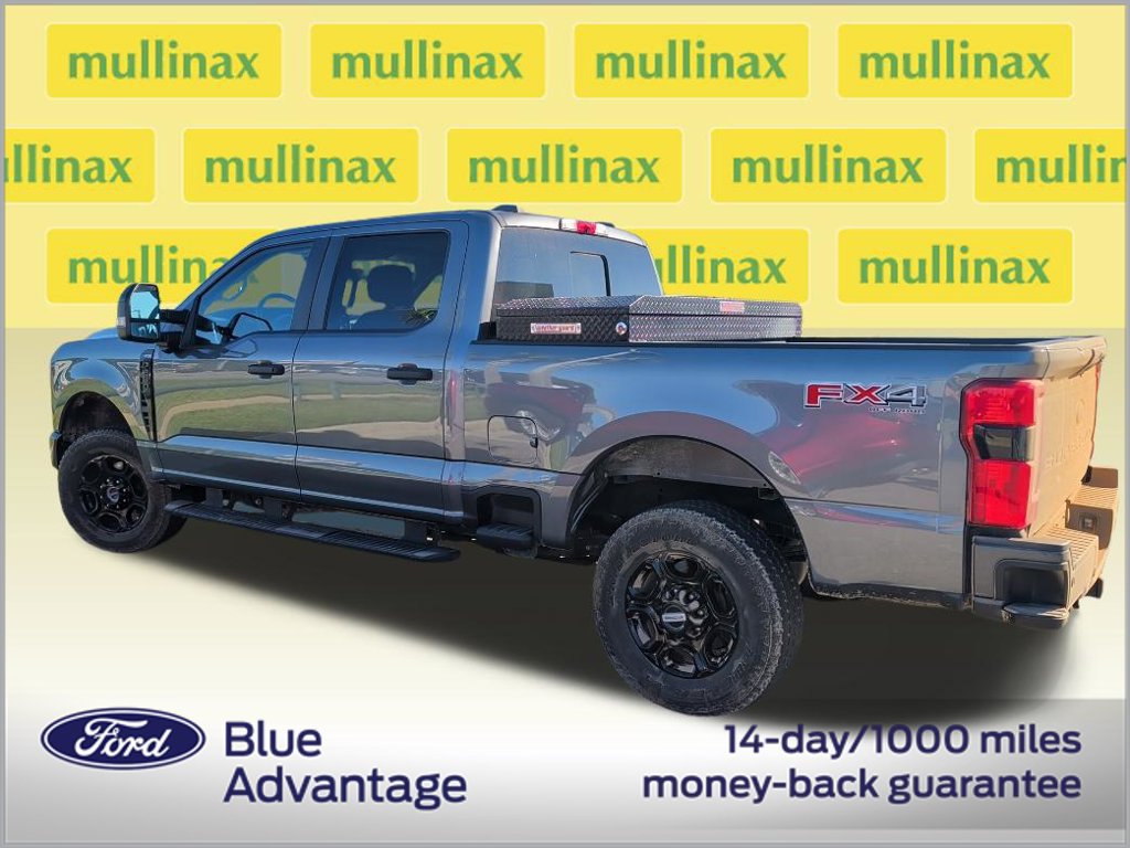 Used 2024 Ford F250 XL w/ STX Appearance Package AWD/4WD image 3