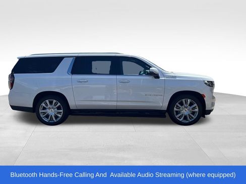 Used 2024 Chevrolet Suburban High Country AWD/4WD image 7