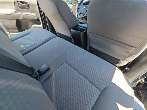 Used 2023 Toyota Tacoma SR AWD/4WD image 11