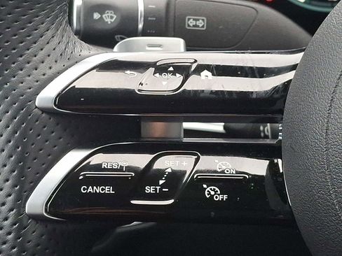 Used 2023 Mercedes-Benz E 450 Cabriolet image 20