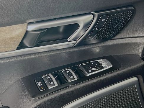 Used 2022 Kia Telluride SX w/ SX Prestige Package image 19