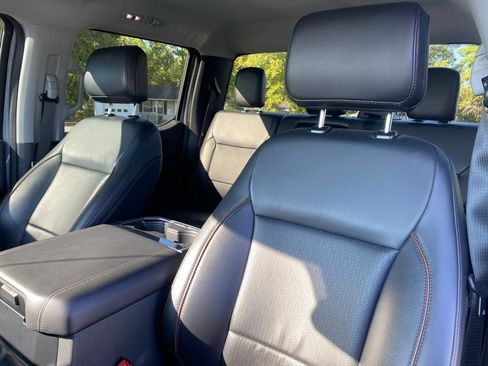 Used 2025 Ford F250 Lariat w/ Black Appearance Package AWD/4WD image 11