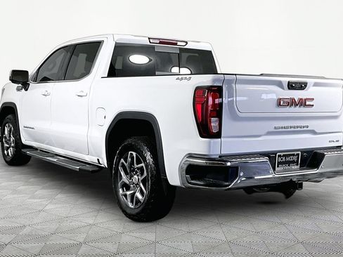 Used 2024 GMC Sierra 1500 SLE w/ Preferred Package AWD/4WD image 4