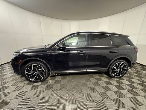 Certified 2023 Lincoln Corsair Reserve w/ Equipment Group 202A image 2