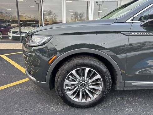 Certified 2022 Lincoln Nautilus FWD w/ Premium Package image 19