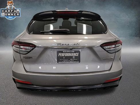 Used 2022 Maserati Levante Modena AWD/4WD image 5
