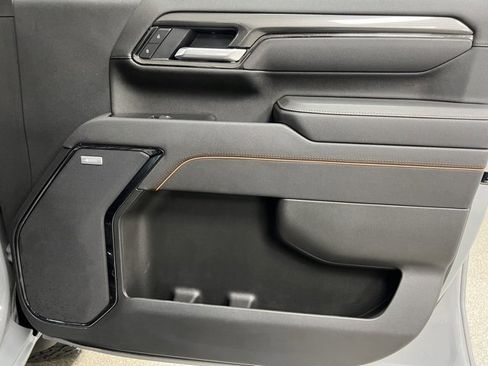 Used 2025 GMC Sierra 3500 AT4 w/ AT4 Premium Plus Package image 62