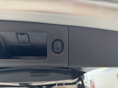 Used 2015 GMC Yukon Denali w/ Premium Package AWD/4WD image 54