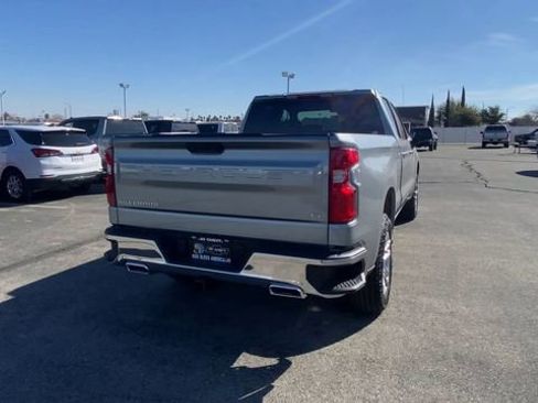 New 2026 Chevrolet Silverado 1500 LT w/ Z71 Off-Road Package AWD/4WD image 7