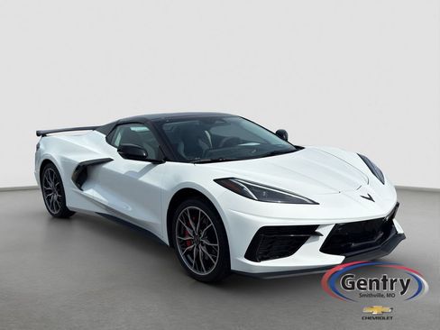 Used 2026 Chevrolet Corvette Stingray Premium Conv w/ Z51 Performance Package RWD image 8
