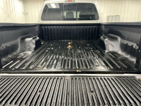 Used 2011 Ford F250 XLT w/ XLT Interior Pkg image 22