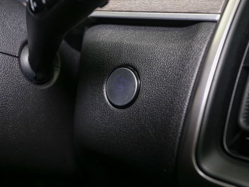 Used 2022 Kia Sorento S w/ Panoramic Sunroof Package AWD/4WD image 36
