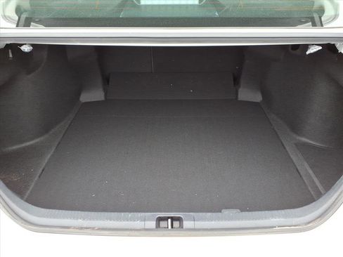 Certified 2022 Toyota Camry SE image 14