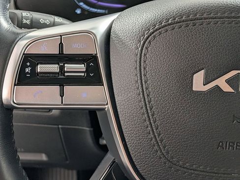 Used 2024 Kia Telluride EX w/ EX Captain's Chair Package FWD image 14
