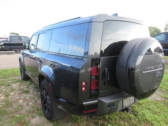 Used 2025 Land Rover Defender 130 Outbound AWD/4WD image 4