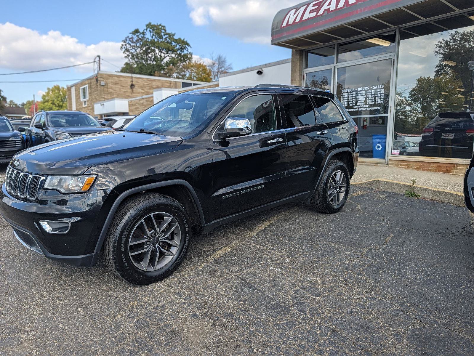 Used 2020 Jeep Grand Cherokee Limited AWD/4WD image 6