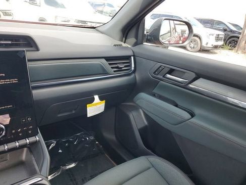 New 2026 GMC Terrain AT4 w/ Convenience Package III image 15